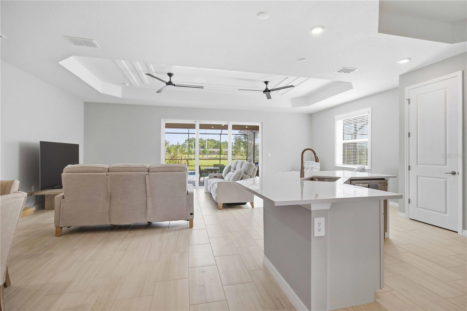 CALUSA COUNTRY CLUB - Residential