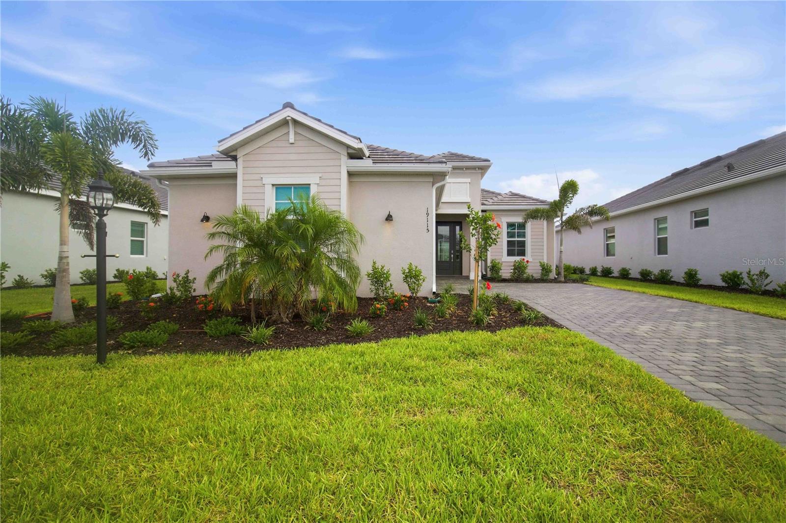 CALUSA COUNTRY CLUB - Residential