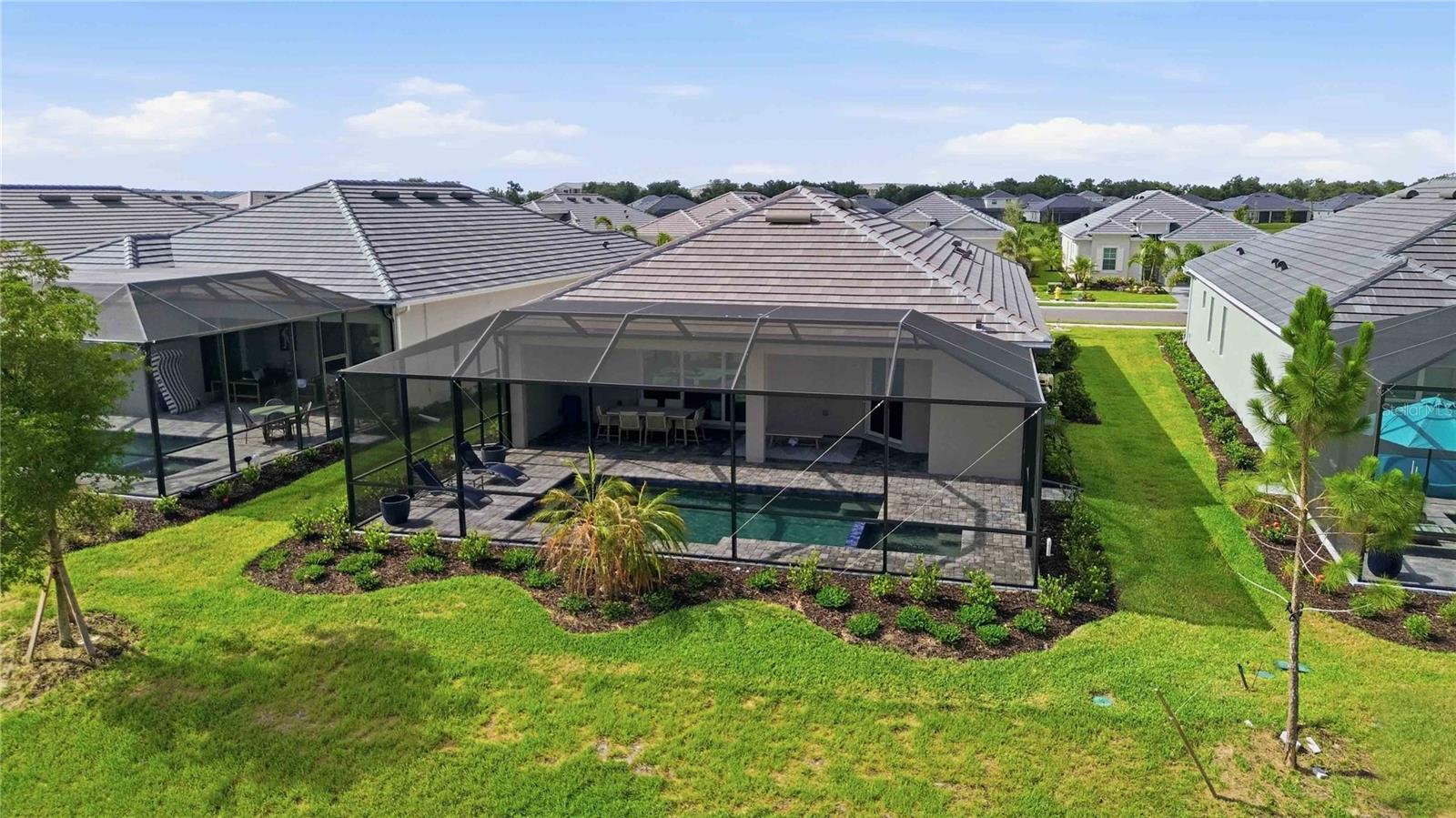CALUSA COUNTRY CLUB - Residential