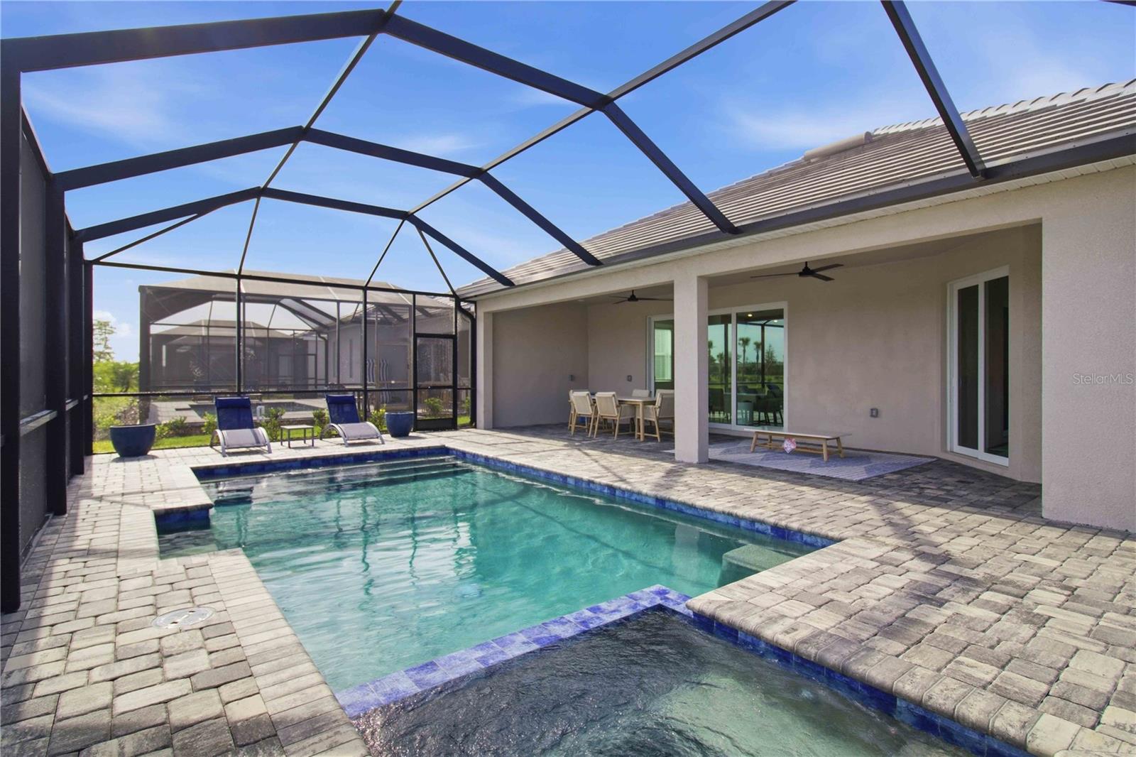 CALUSA COUNTRY CLUB - Residential