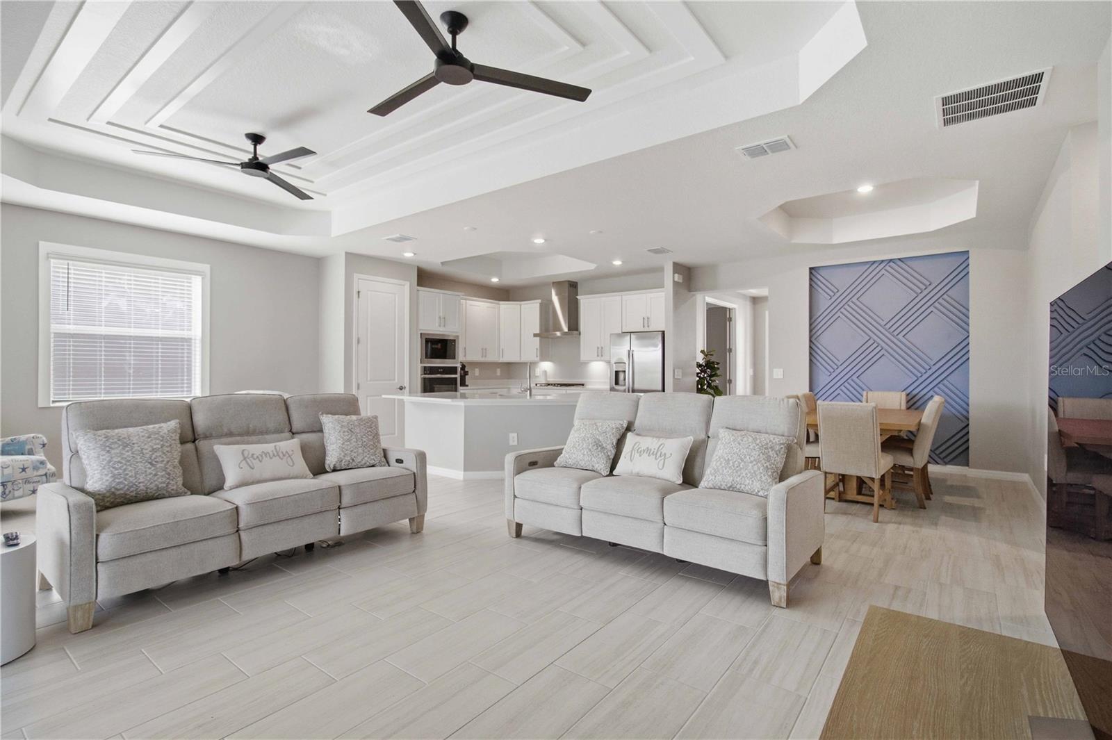 CALUSA COUNTRY CLUB - Residential