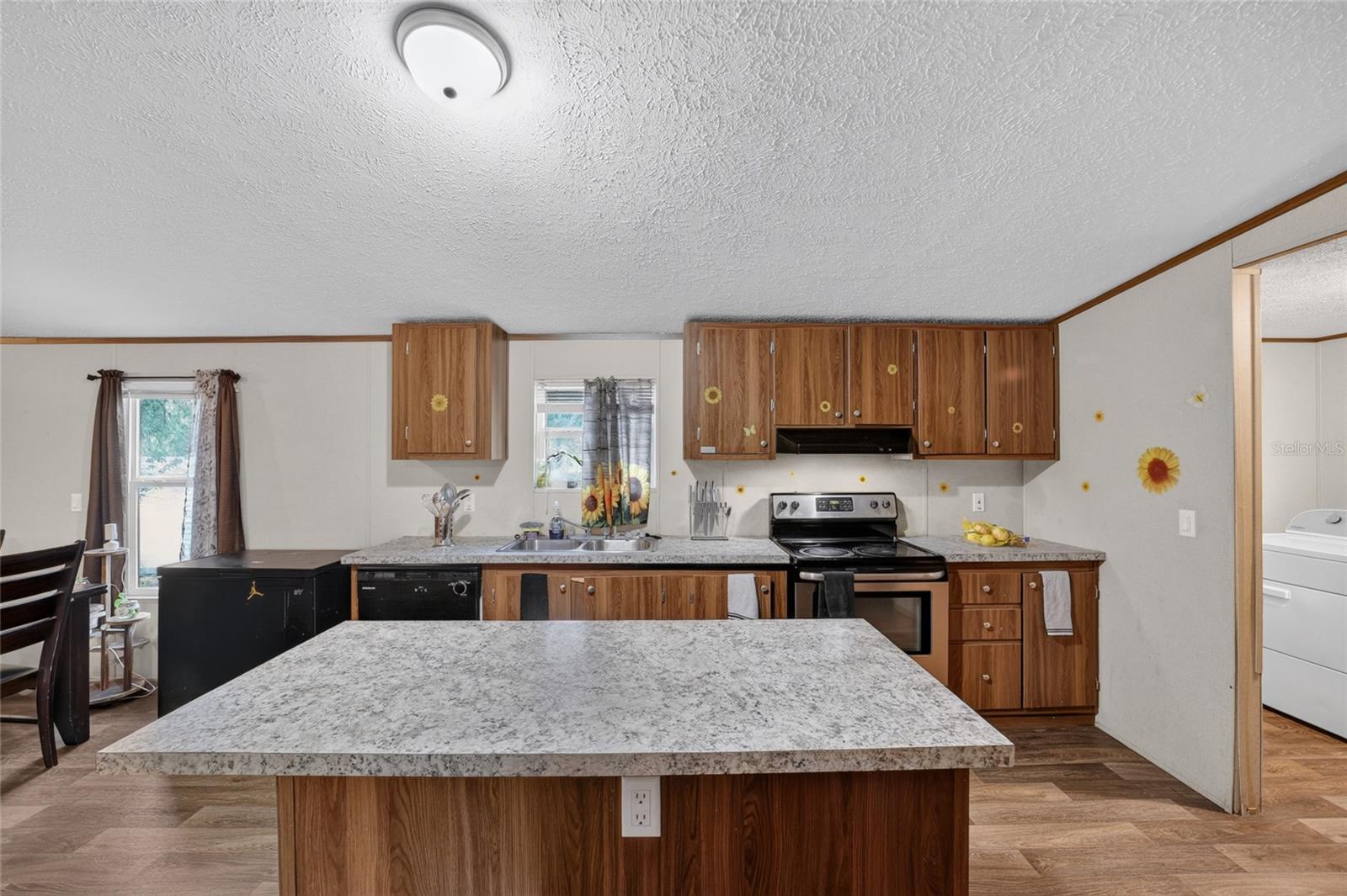 LEISURE ACRES UNIT 04A - Residential