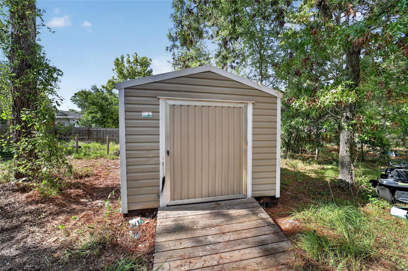 LEISURE ACRES UNIT 04A - Residential