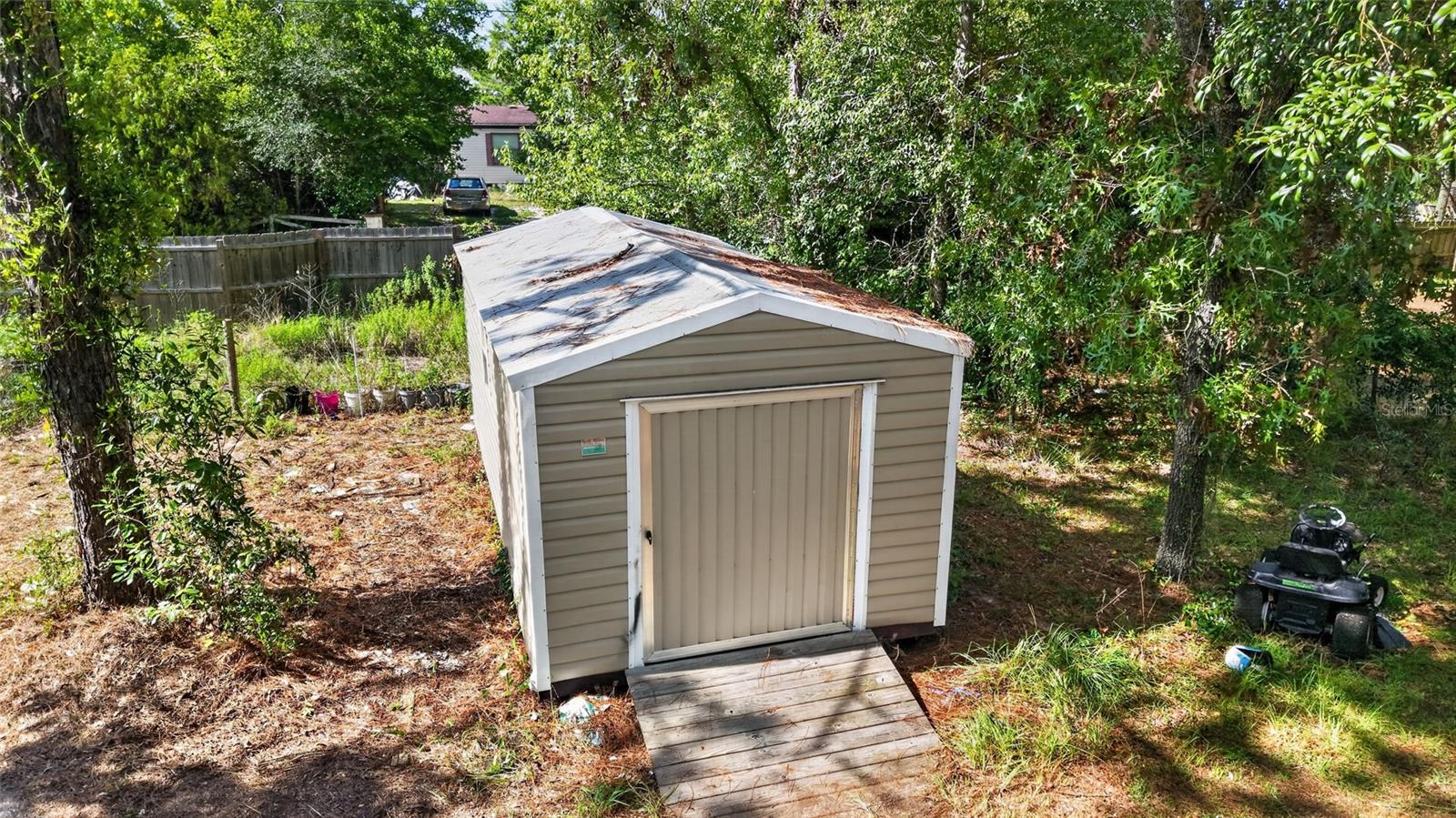 LEISURE ACRES UNIT 04A - Residential