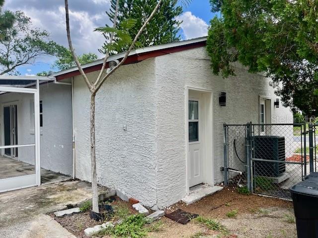 LAKE KATHRYN WOODS - Residential