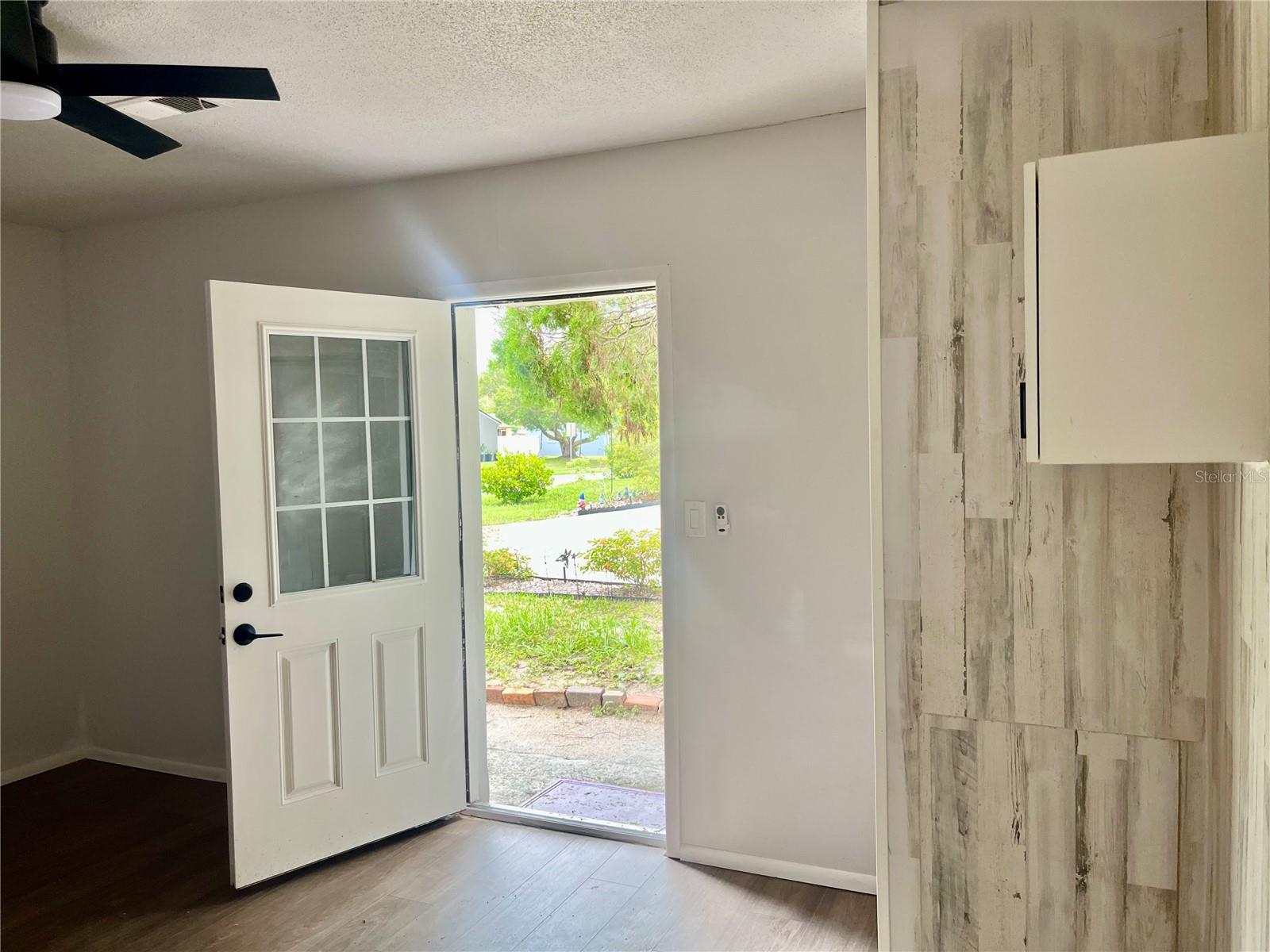 LAKE KATHRYN WOODS - Residential