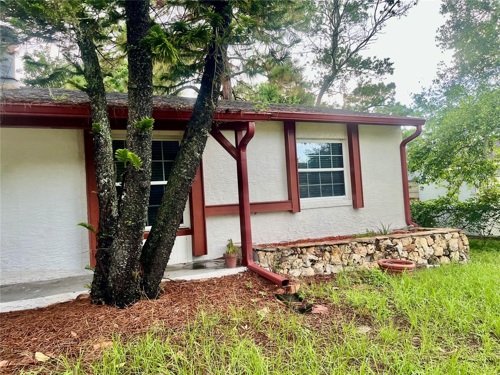 LAKE KATHRYN WOODS - Residential