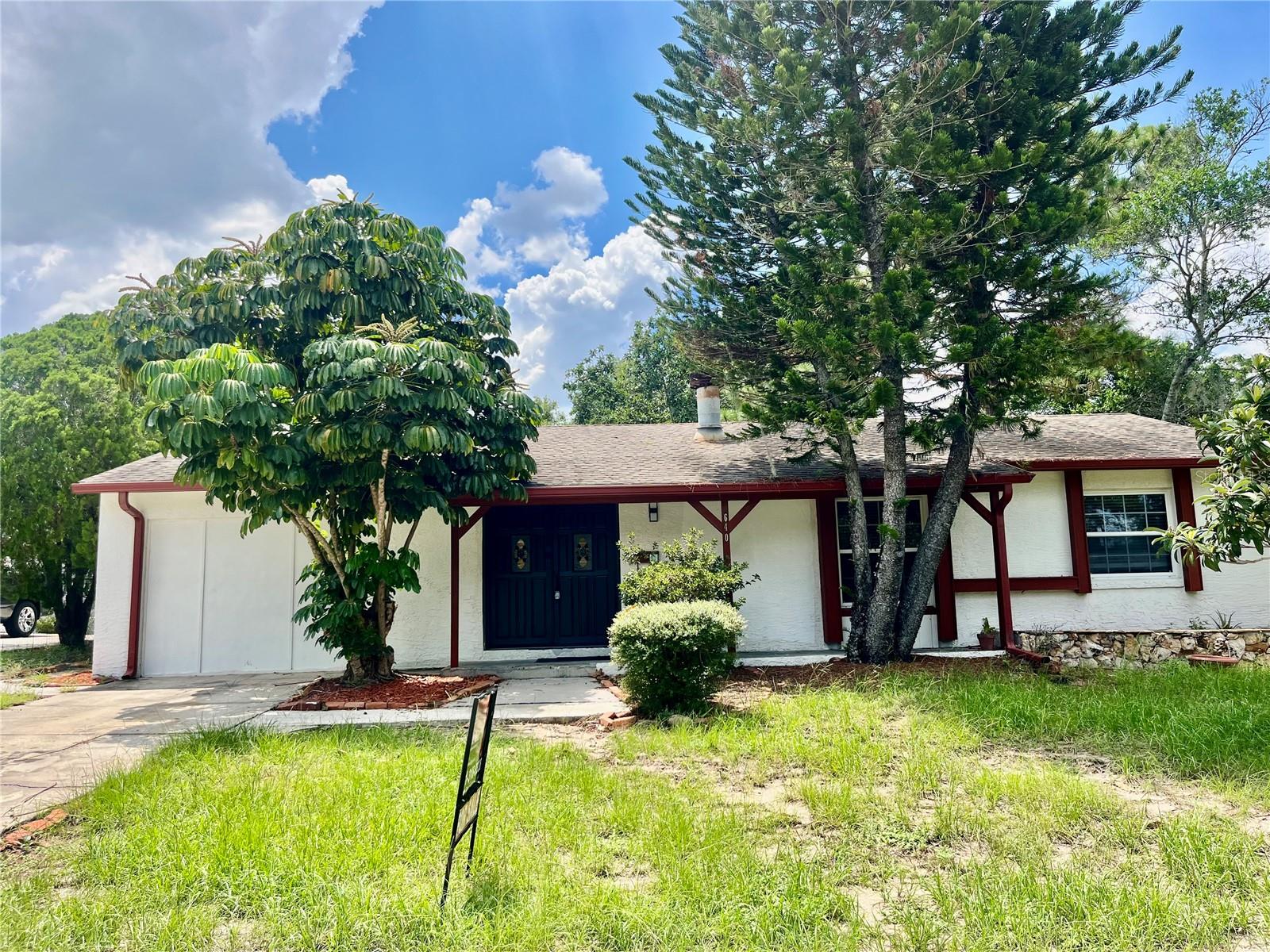 LAKE KATHRYN WOODS - Residential