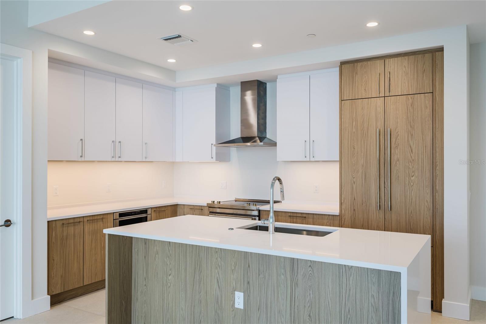ART HOUSE CONDO - Residential