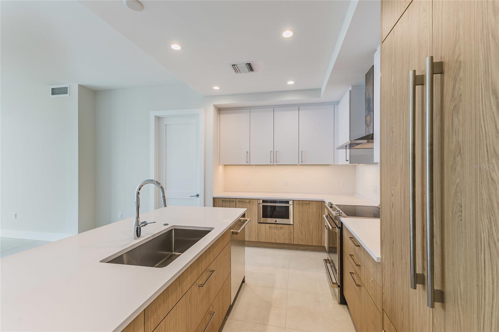 ART HOUSE CONDO - Residential