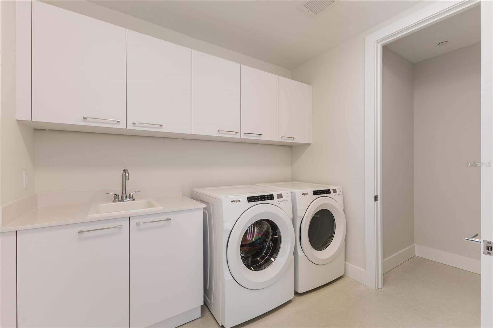 ART HOUSE CONDO - Residential