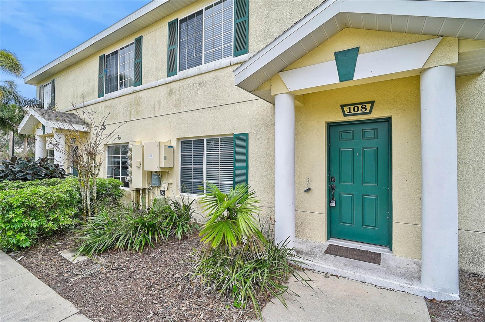 **Tastefully done end/back unit in one of the nicer locations in Lighthouse Cove** This delightful residence features a bright and open layout, perfect for modern living. Enjoy cooking in the galley kitchen, complete with a pantry and convenient pass-through window, making entertaining a breeze. The spacious living and dining combo showcases luxury vinyl plank flooring and a stylish accent built-in. Retreat to the second-floor bedrooms, including a primary suite that offers a generous walk-in closet and beautiful lake views, providing a tranquil escape. Residents can take advantage of the community amenities, including a refreshing pool, while exterior maintenance and grounds care are handled for you. Conveniently located just North of SR64 with quick access to I-75, commuting and exploring the area is effortless. Don’t miss your chance to make this lovely home yours! **THIS PROPERTY QUALIFIES FOR A 1% LENDER
INCENTIVE IF USING PREFERRED LENDER. INQUIRE FOR MORE DETAILS.**