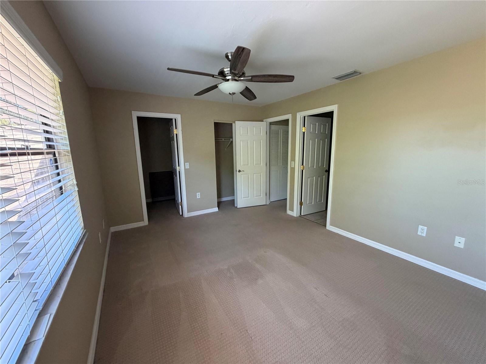 FIVE LAKES 1 & 1C - Residential Lease