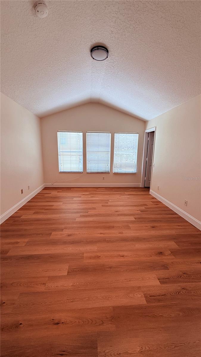 VISTAS AT LAKE HOWELL - Residential Lease