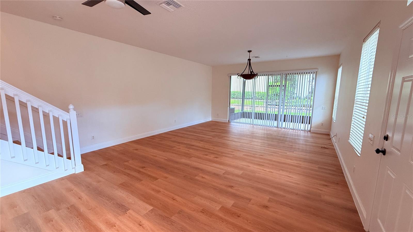 VISTAS AT LAKE HOWELL - Residential Lease