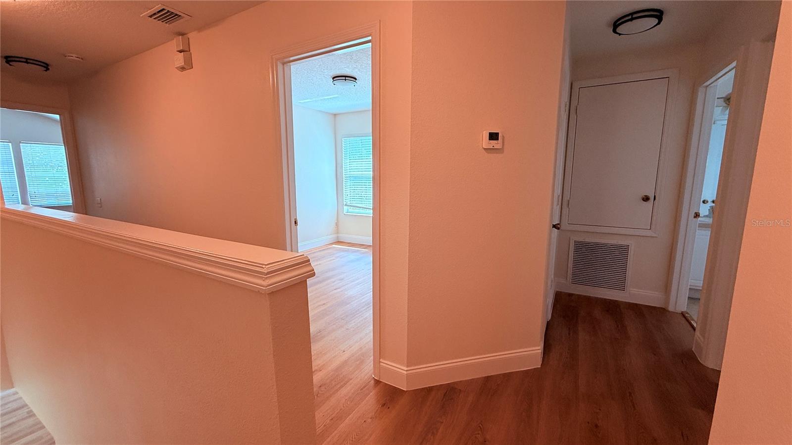 VISTAS AT LAKE HOWELL - Residential Lease