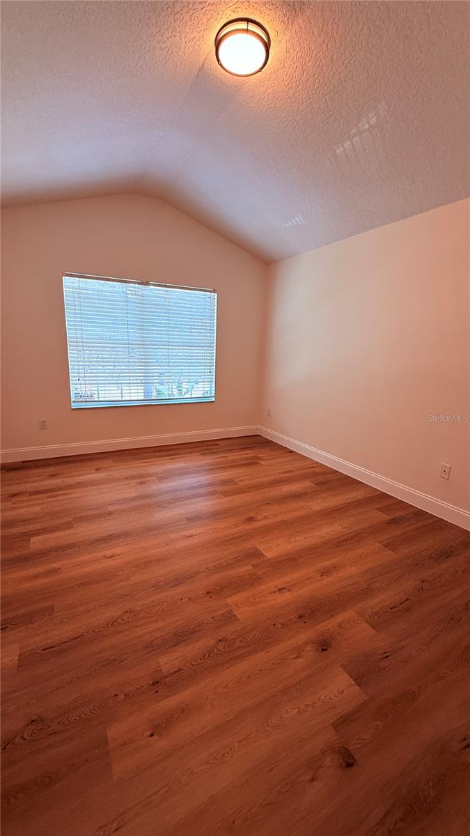 VISTAS AT LAKE HOWELL - Residential Lease