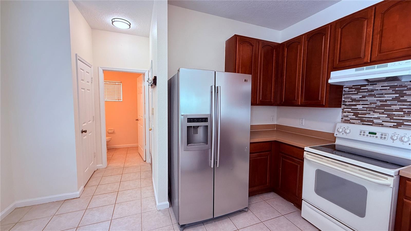 VISTAS AT LAKE HOWELL - Residential Lease