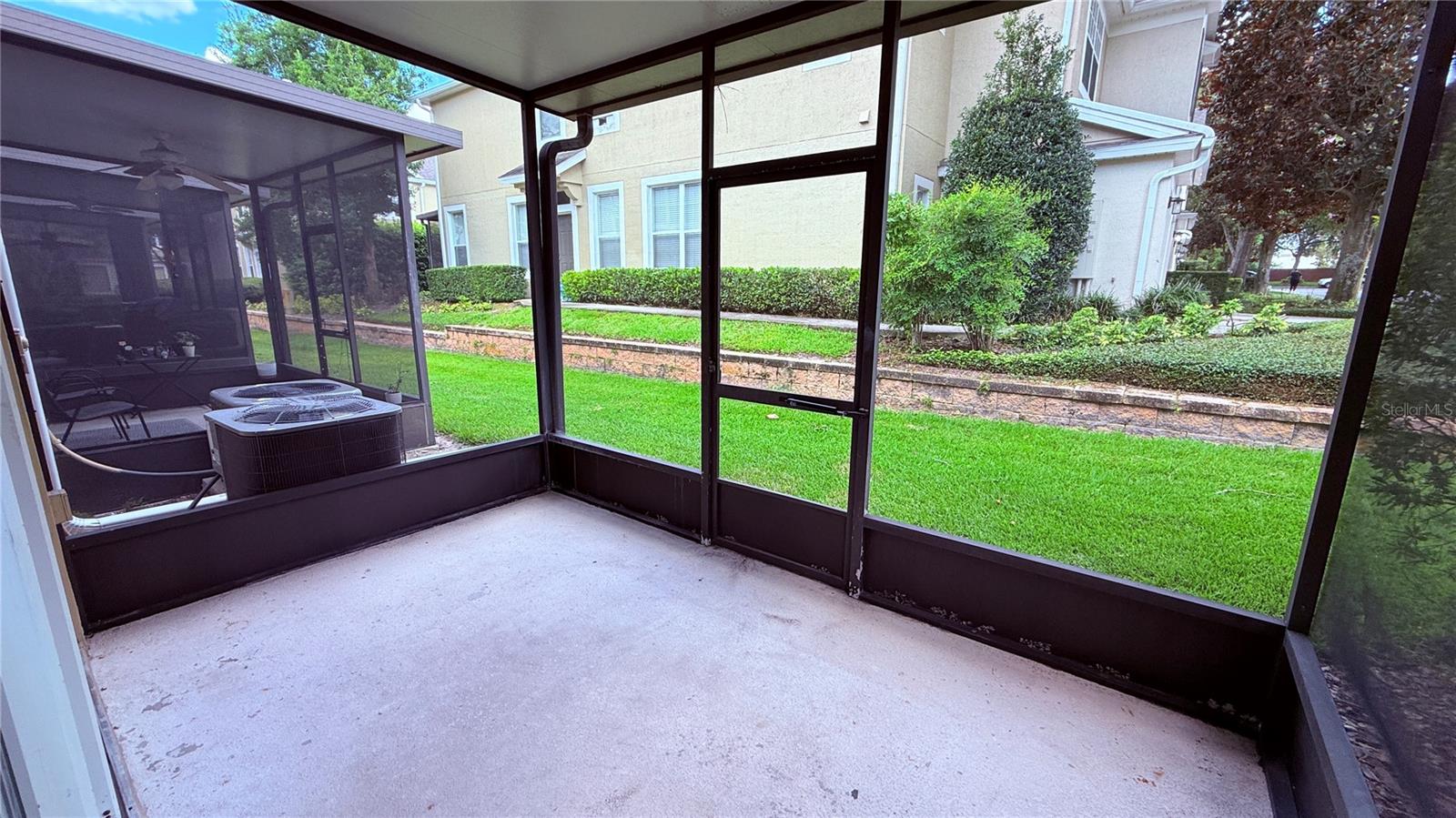 VISTAS AT LAKE HOWELL - Residential Lease