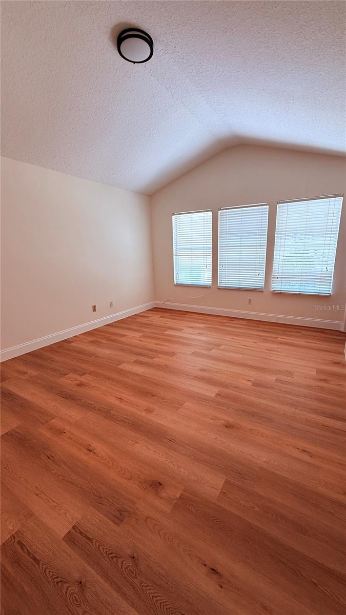 VISTAS AT LAKE HOWELL - Residential Lease