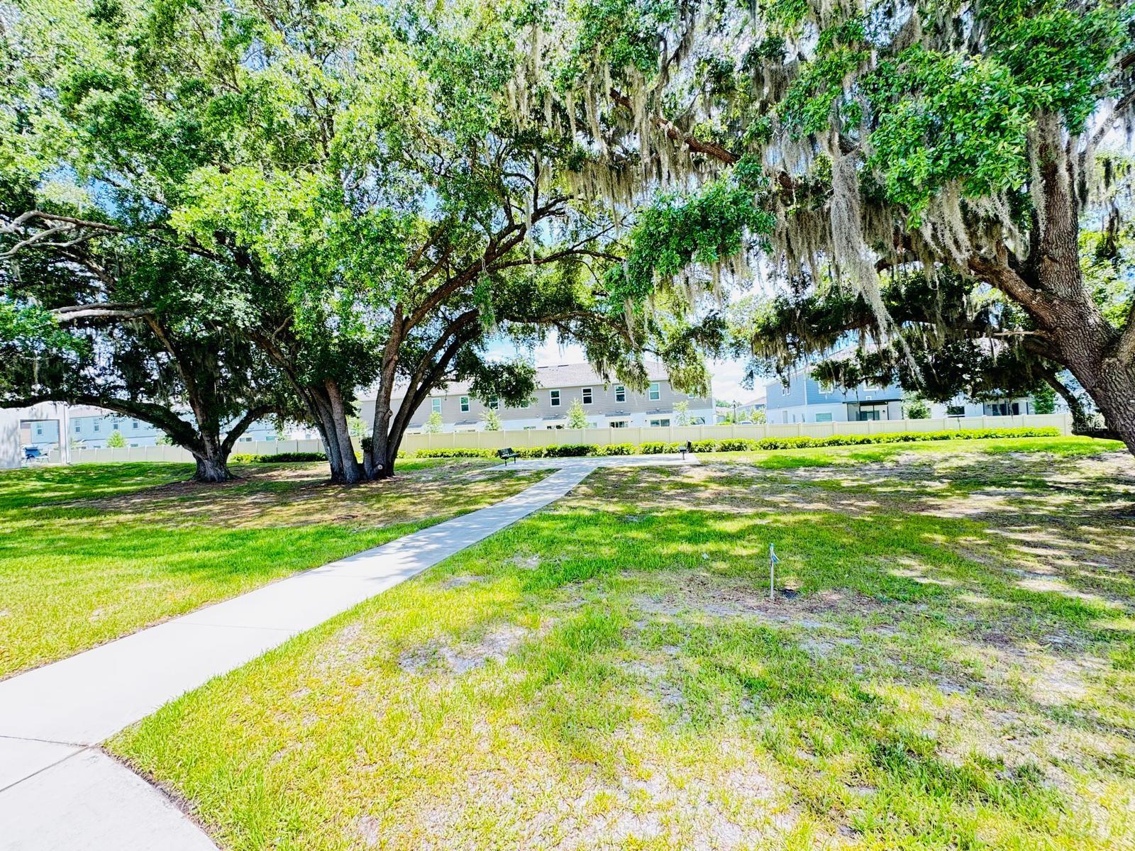 NONA WEST TWNHMS - Residential Lease