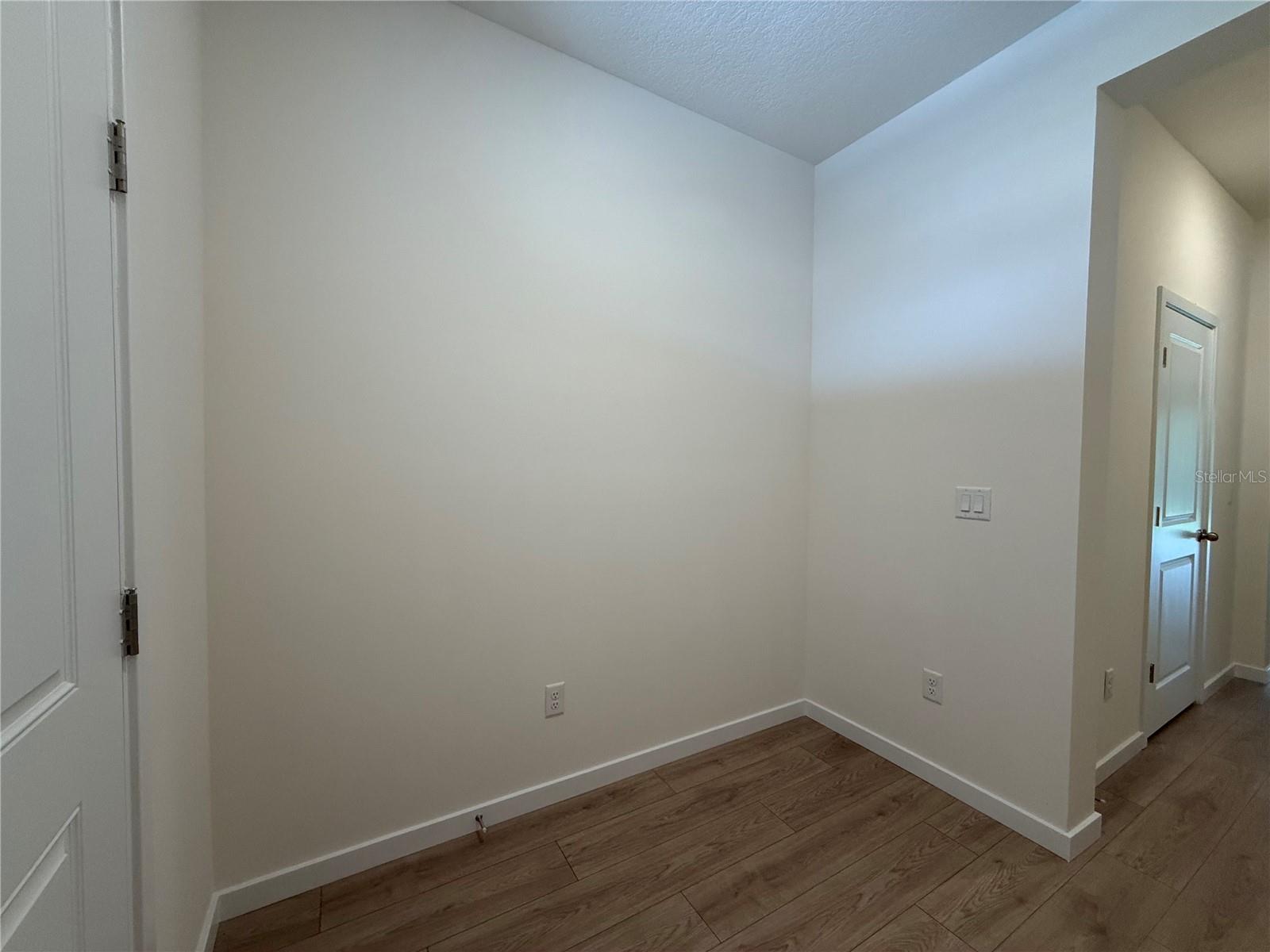 NONA WEST TWNHMS - Residential Lease