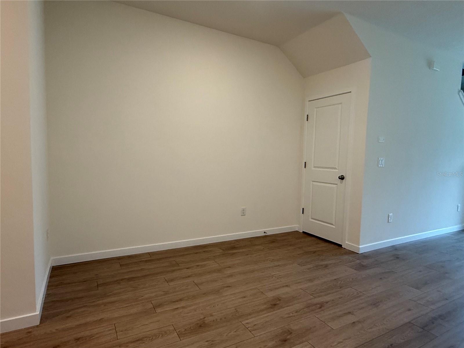 NONA WEST TWNHMS - Residential Lease