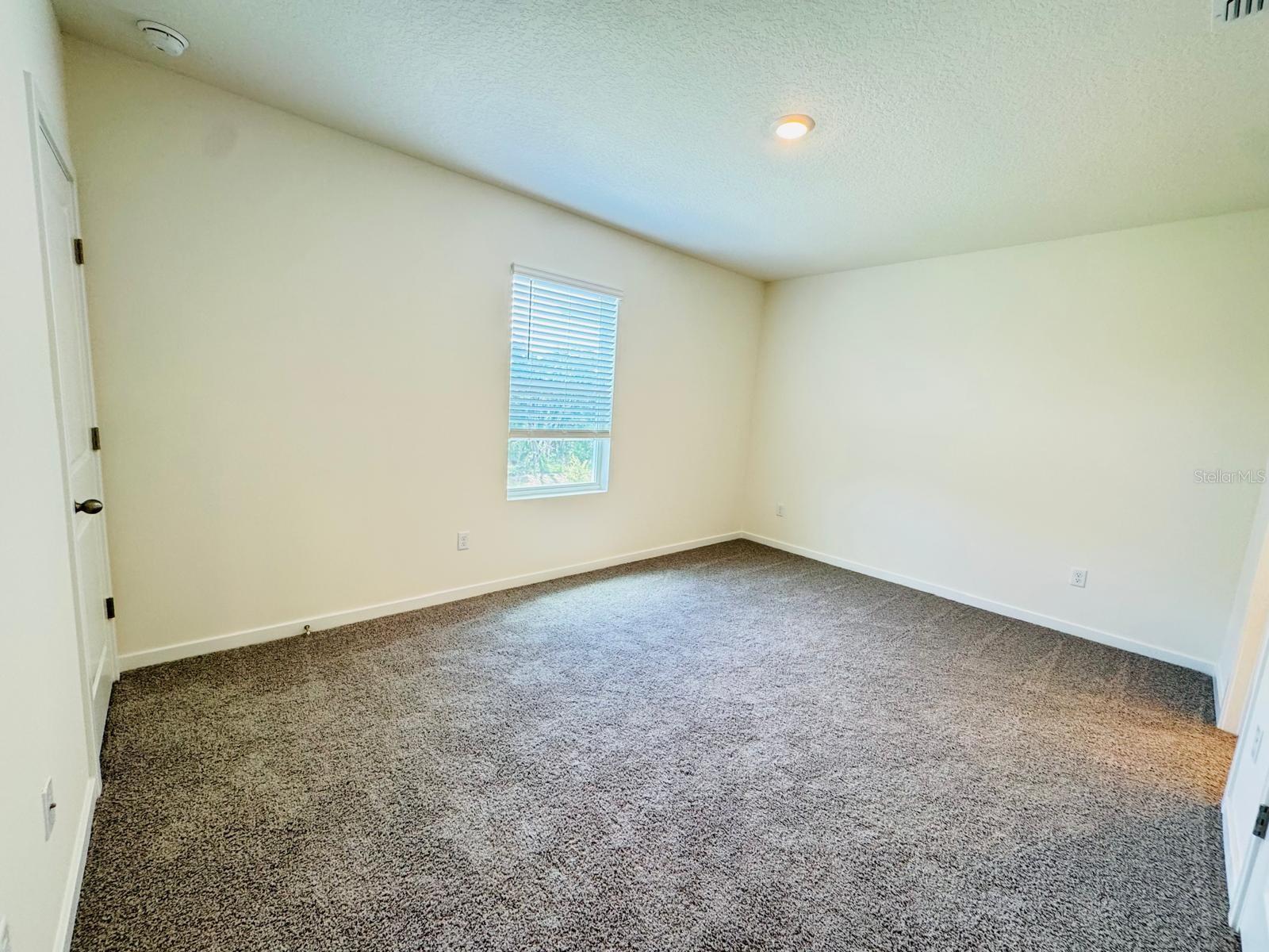 NONA WEST TWNHMS - Residential Lease
