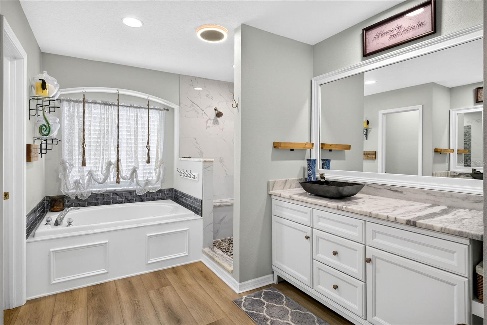 WATSON GLEN PH 1 - Residential