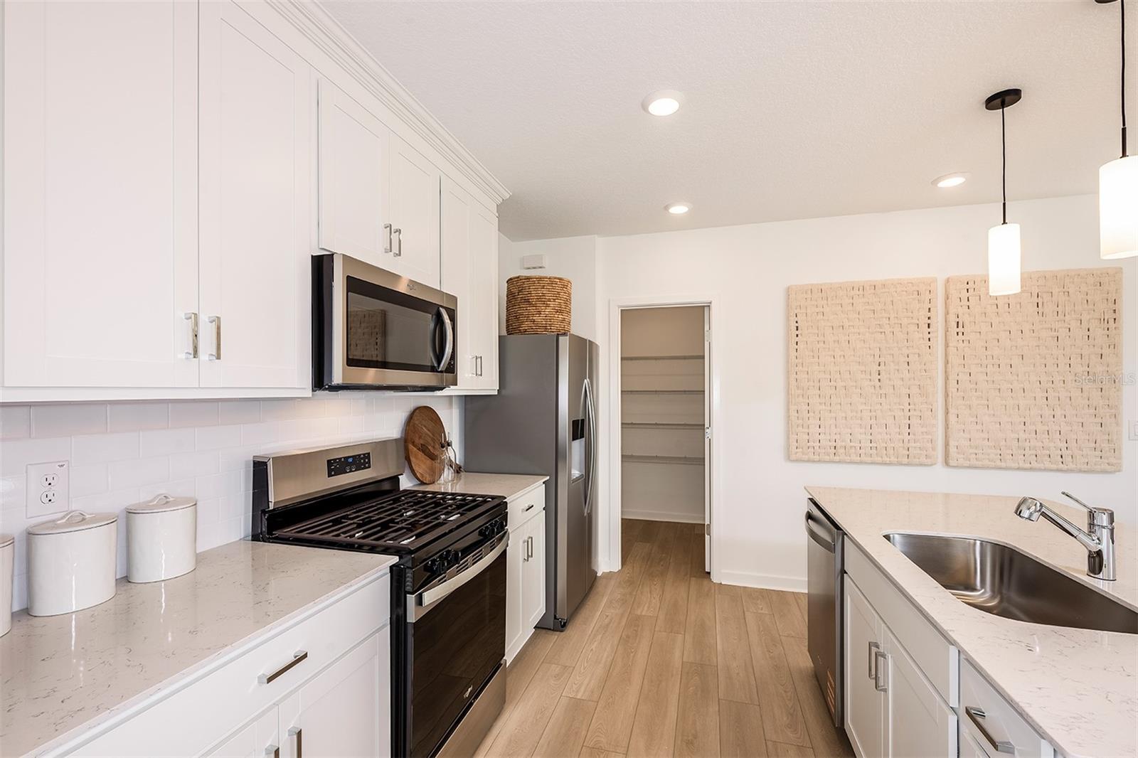 HIGHFIELD AT TWISTED OAKS - Residential