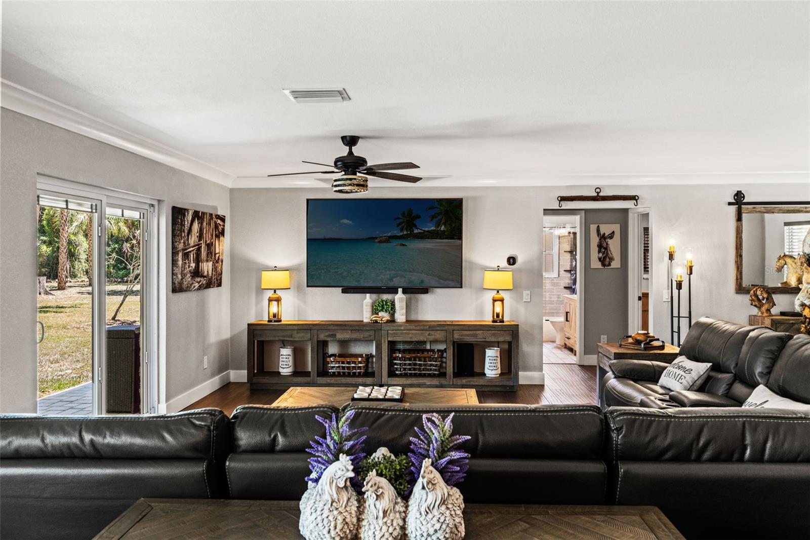 CRYSTAL MANOR - Residential