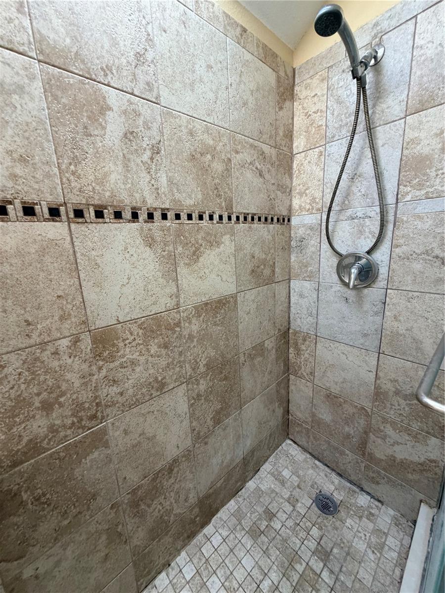 LAKE GLORIA PRESERVE PH 02B - Residential