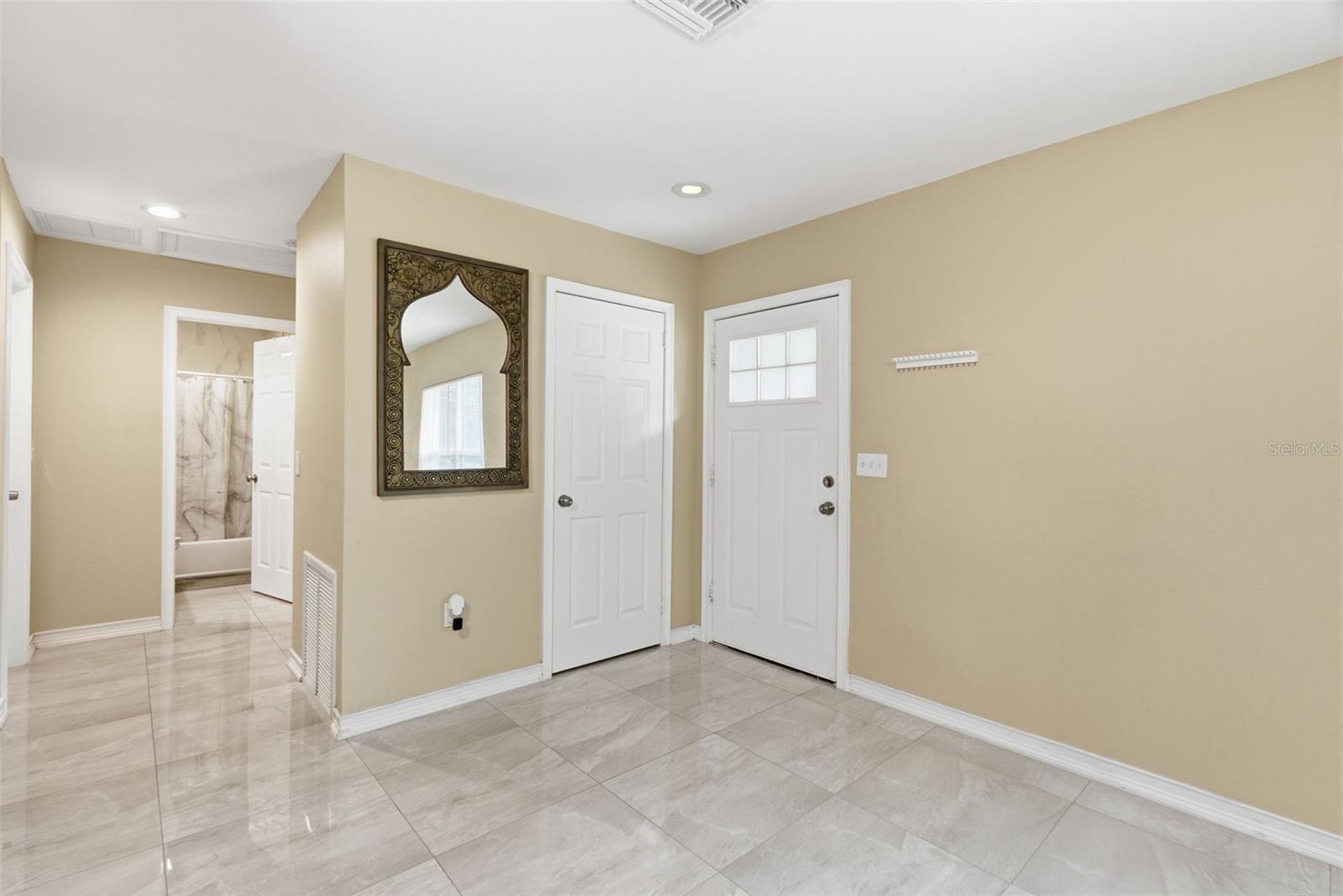 HILLSBOROUGH AVE FARMS - Residential