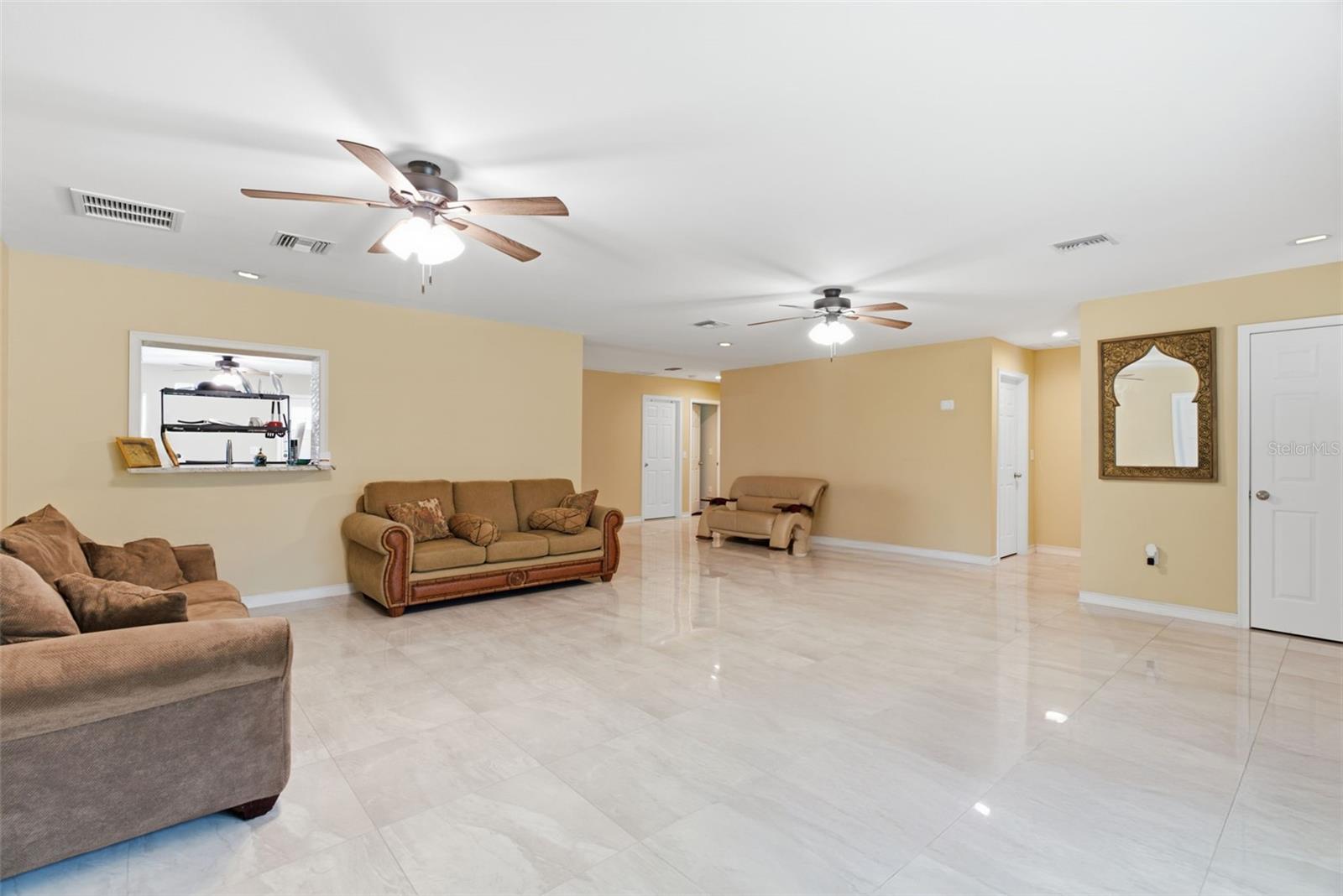HILLSBOROUGH AVE FARMS - Residential