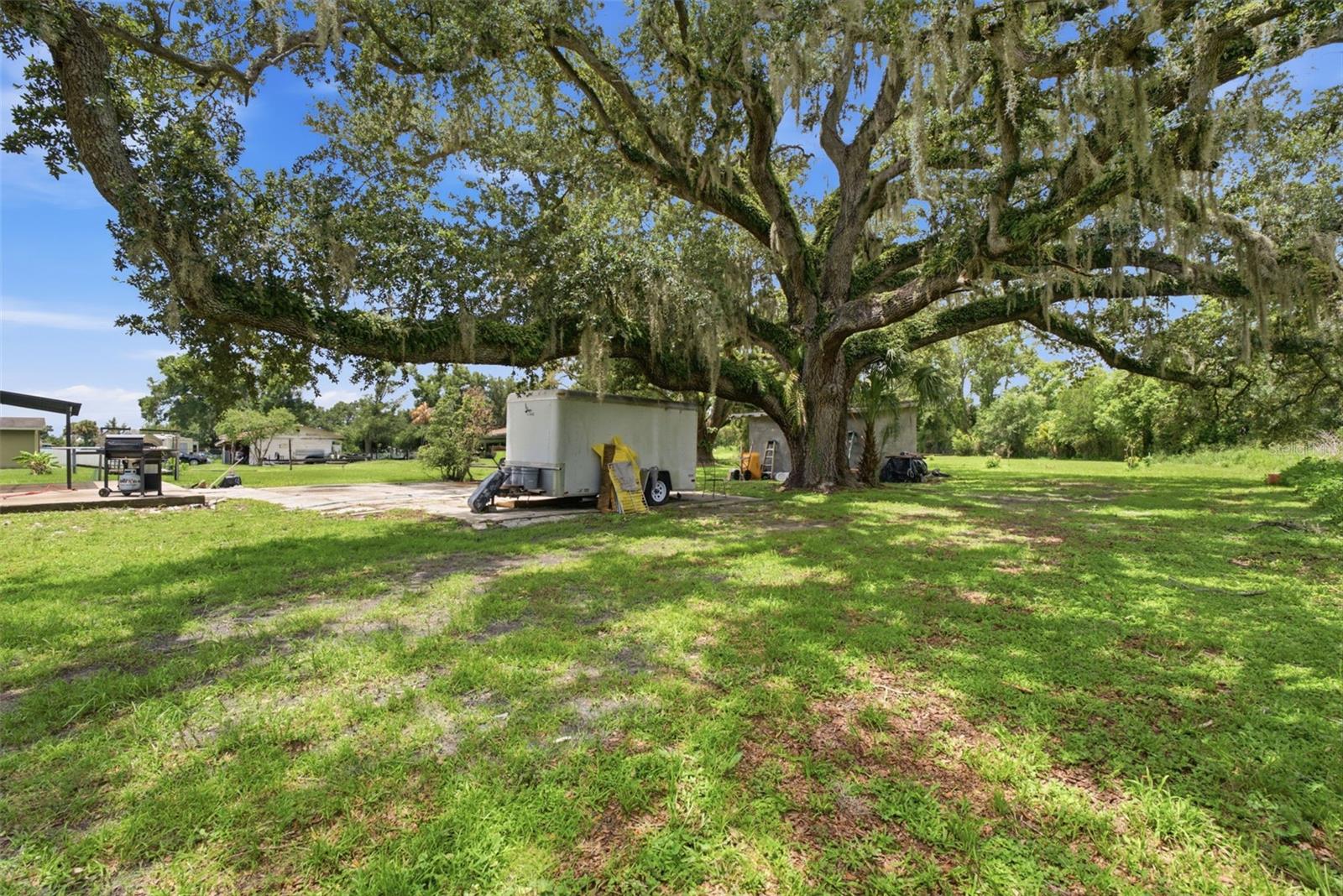HILLSBOROUGH AVE FARMS - Residential