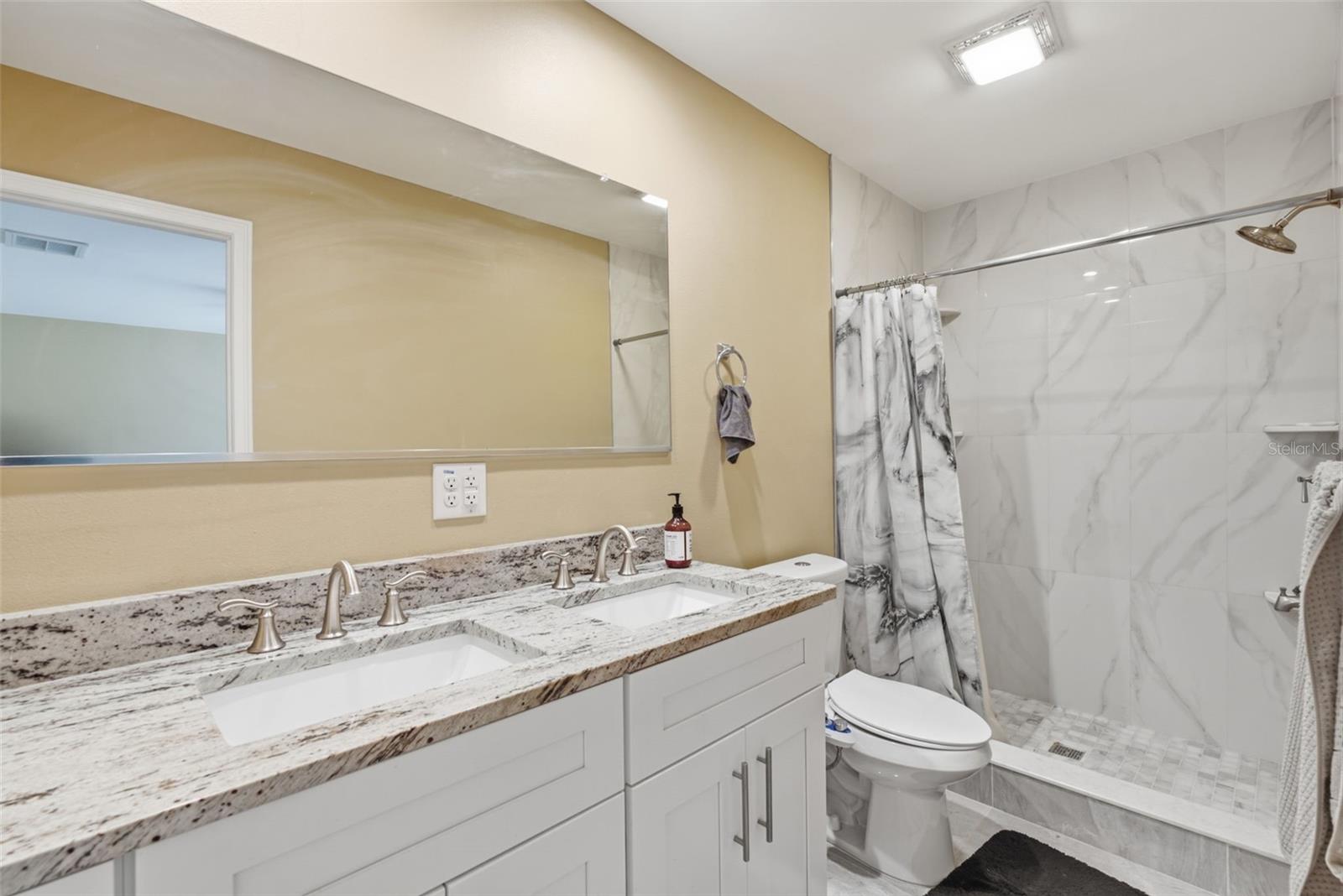 HILLSBOROUGH AVE FARMS - Residential