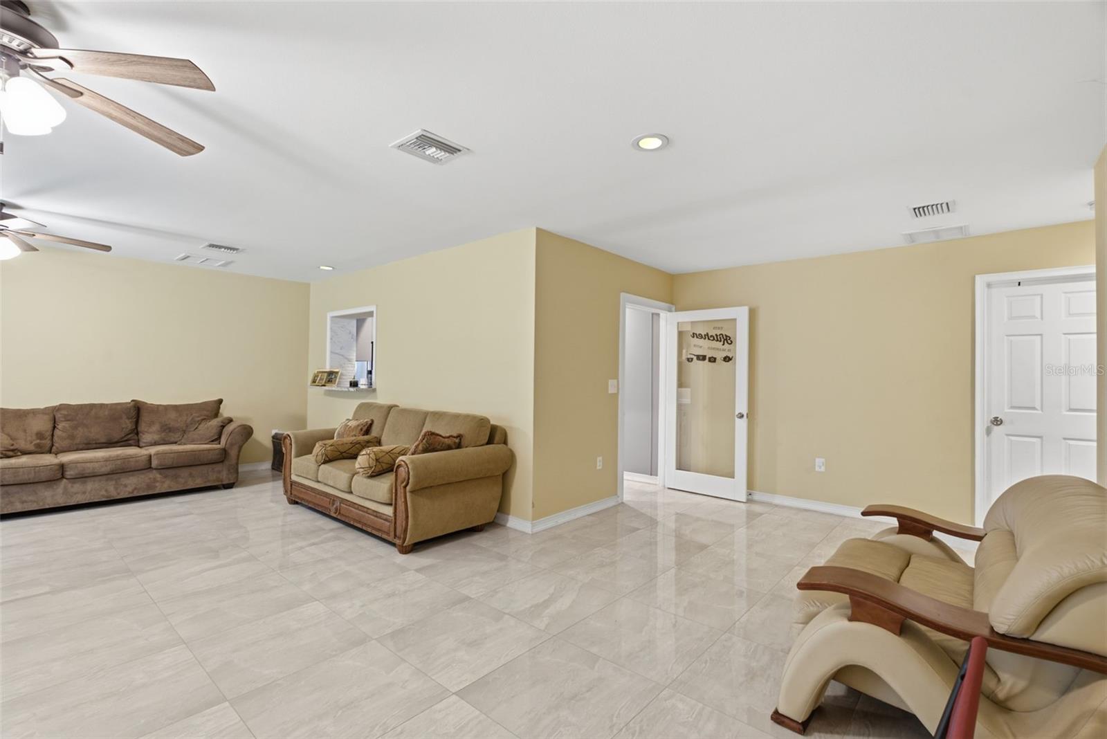 HILLSBOROUGH AVE FARMS - Residential