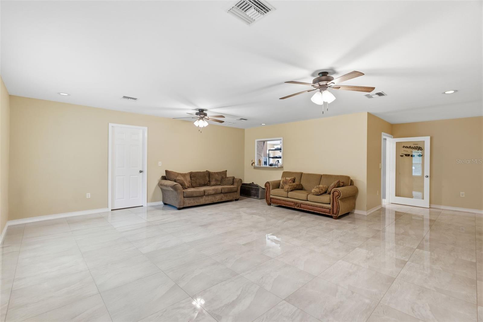 HILLSBOROUGH AVE FARMS - Residential