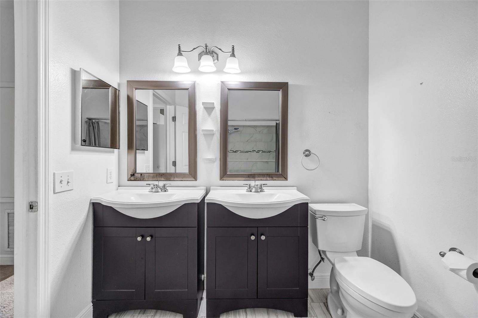 BAYSIDE KEY PH I - Residential Lease