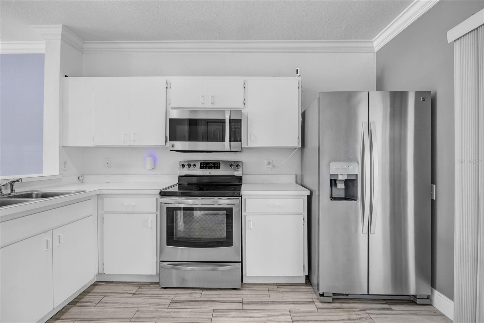 BAYSIDE KEY PH I - Residential Lease