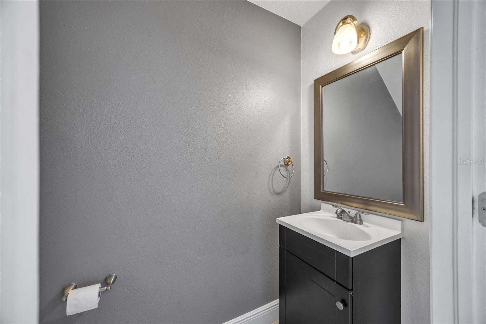 BAYSIDE KEY PH I - Residential Lease