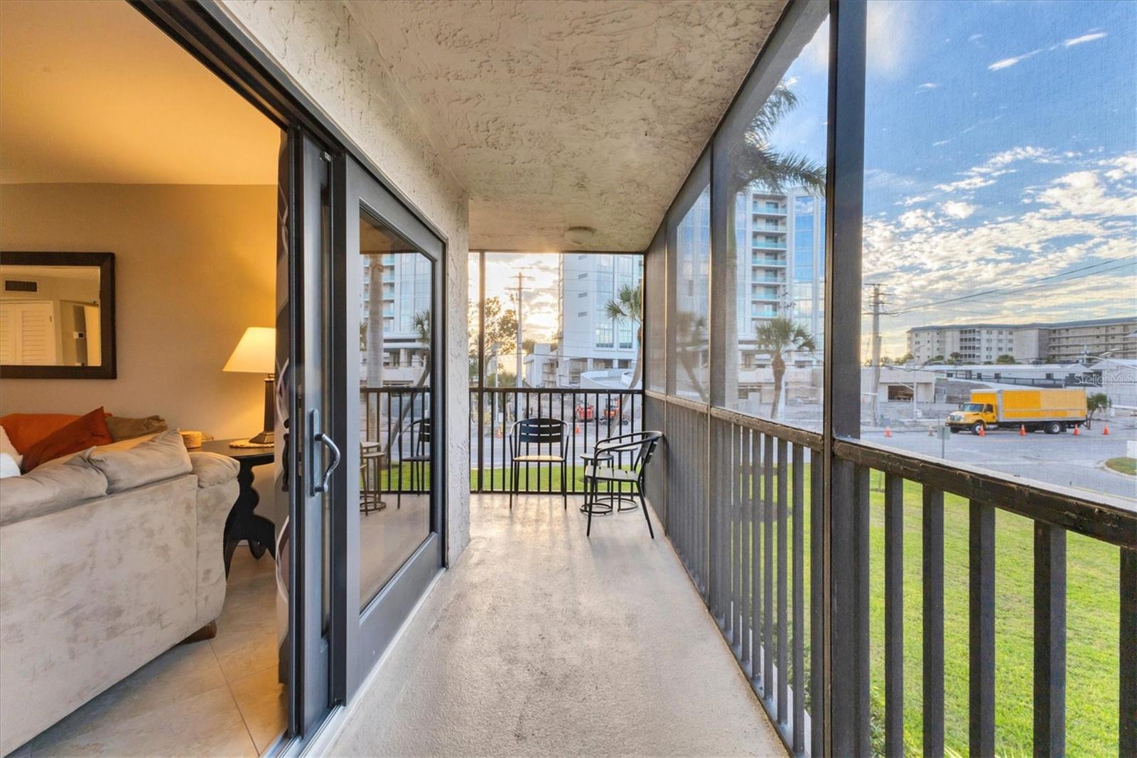 LIDO TOWERS - Residential