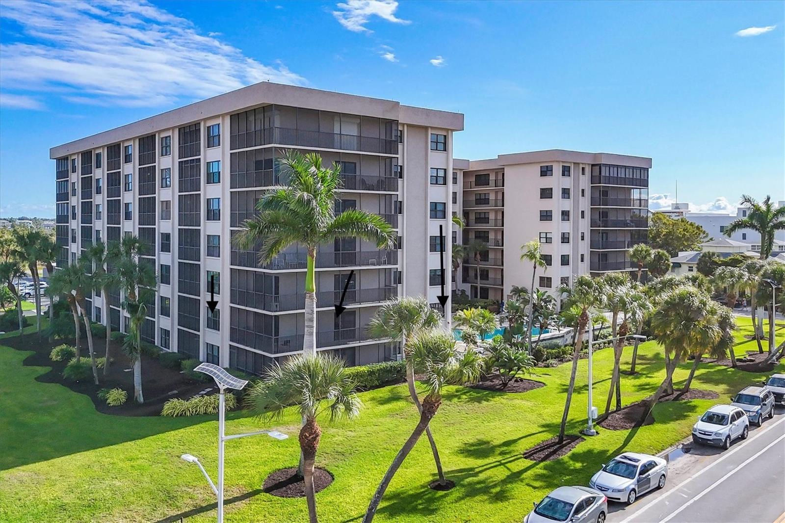 LIDO TOWERS - Residential
