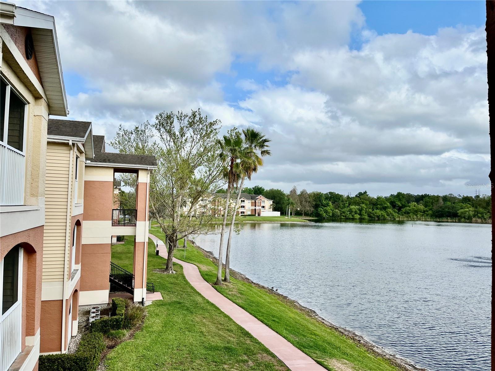 VILLAS AT LAKESIDE CONDO - Residential