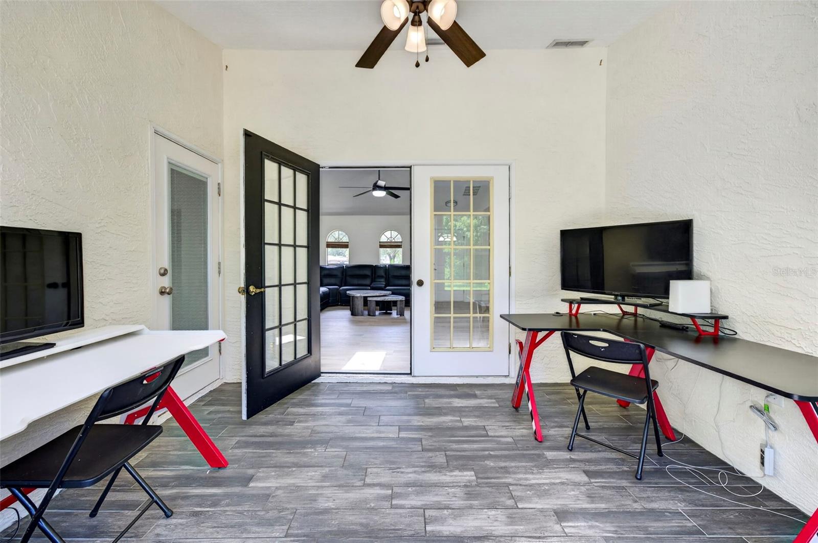GROVES PH A - Residential