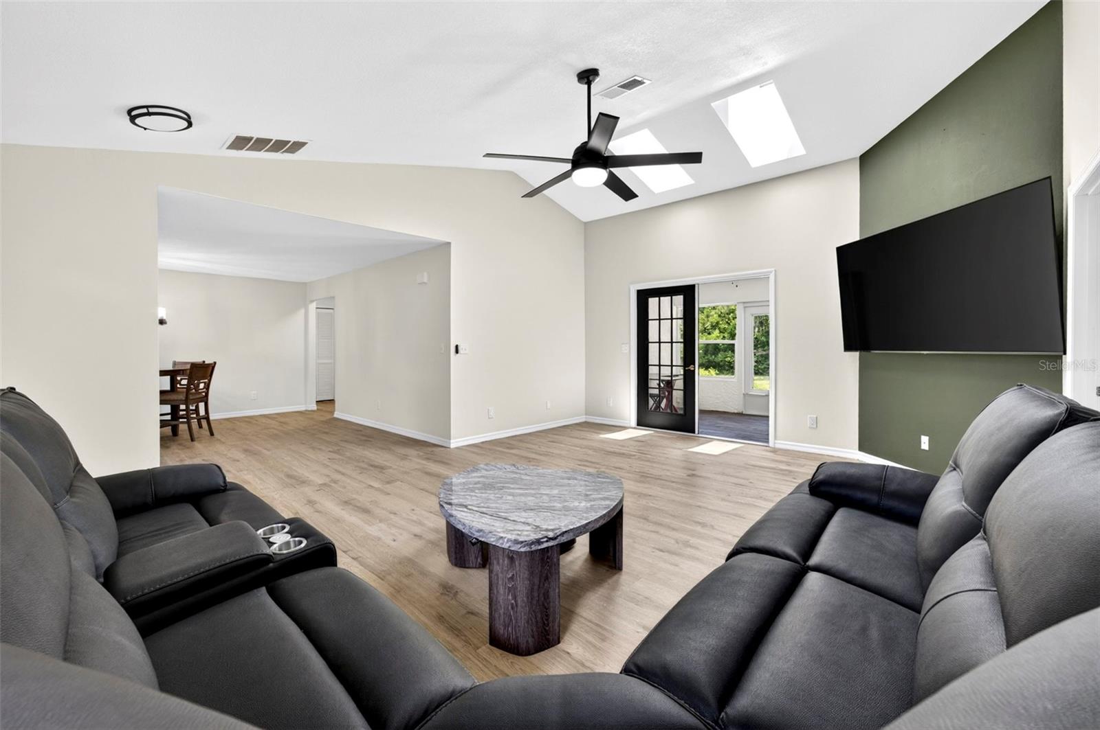 GROVES PH A - Residential