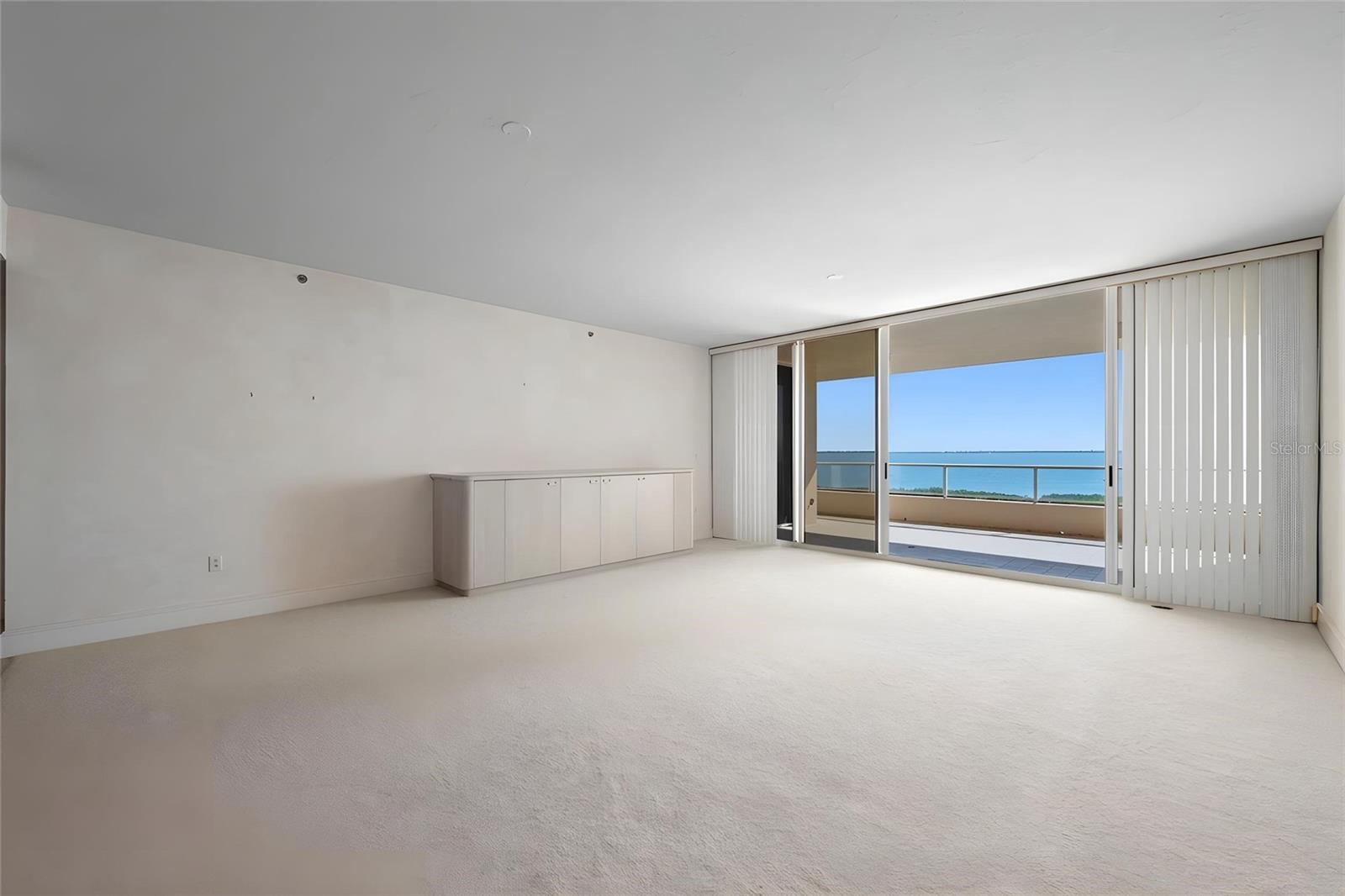 GRAND BAY 1 - Residential