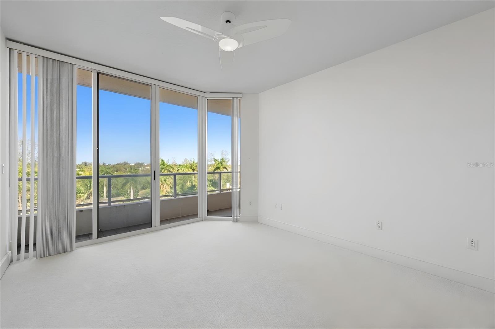 GRAND BAY 1 - Residential
