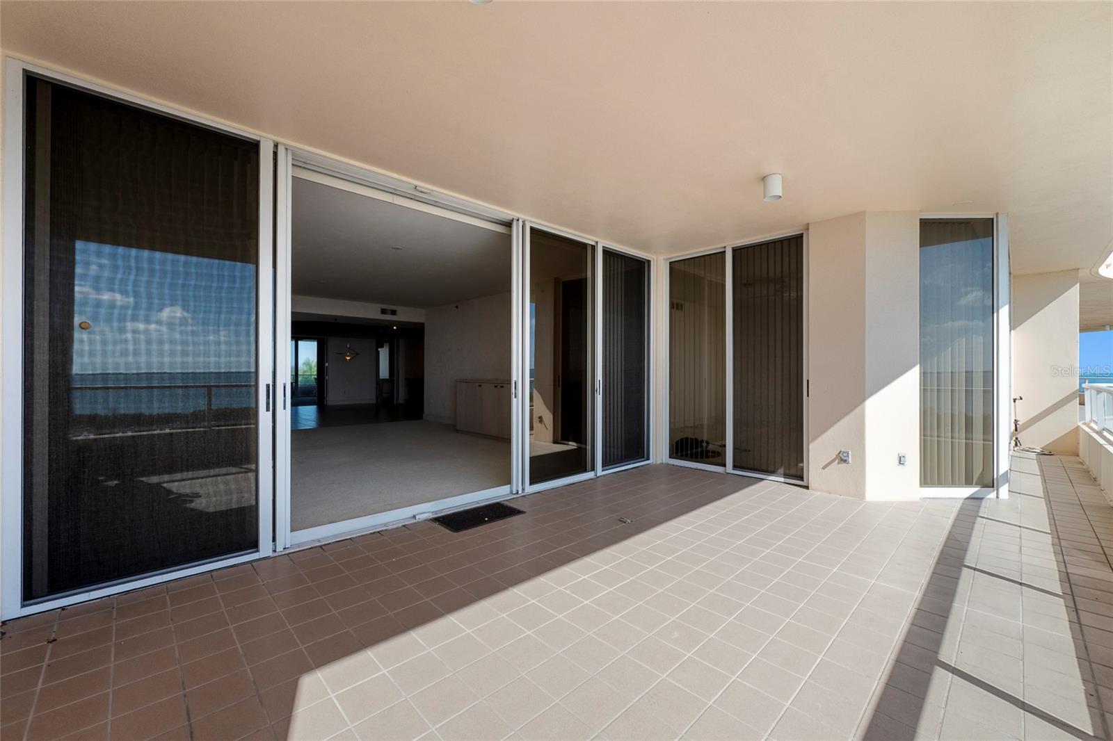 GRAND BAY 1 - Residential