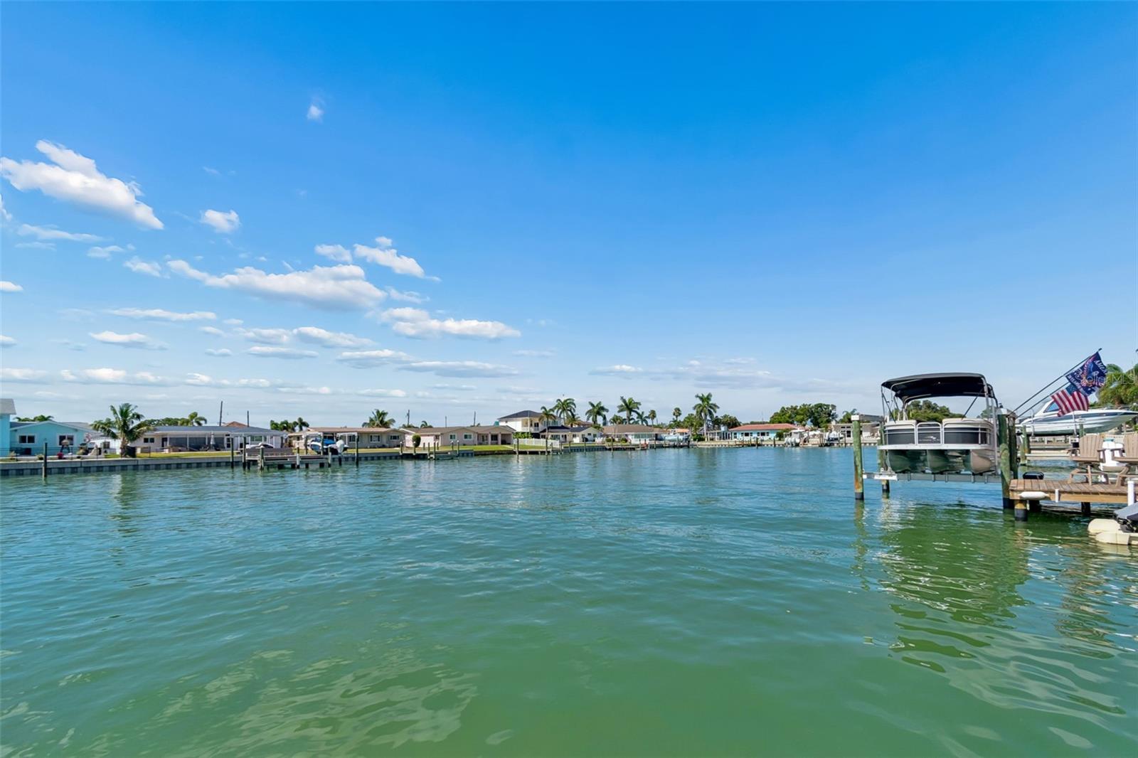CAPRI ISLE - Residential